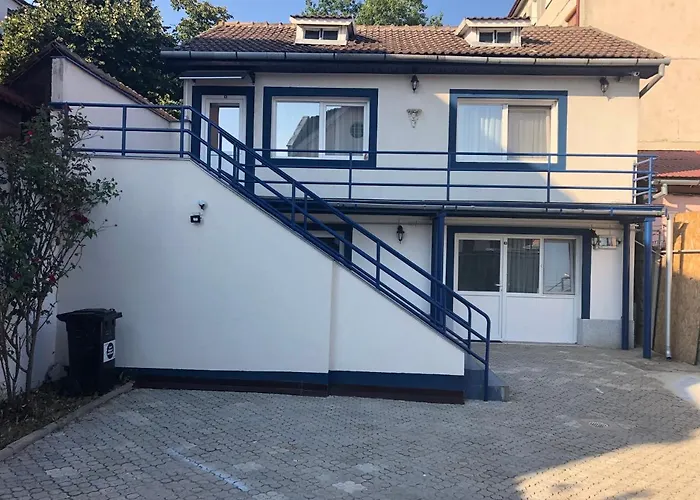 R31 - Victor Hugo Bam Hotel *